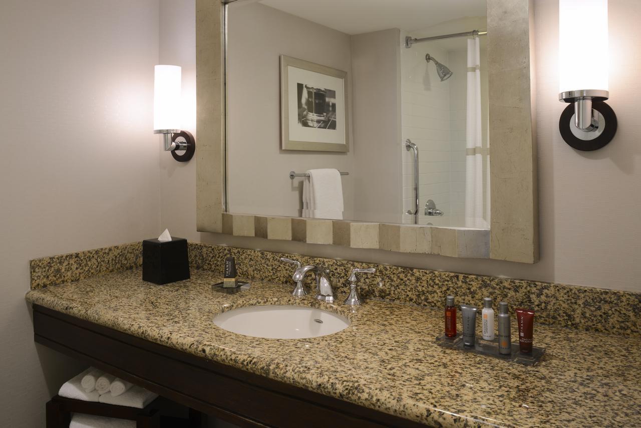 Marriott At Center Hotel