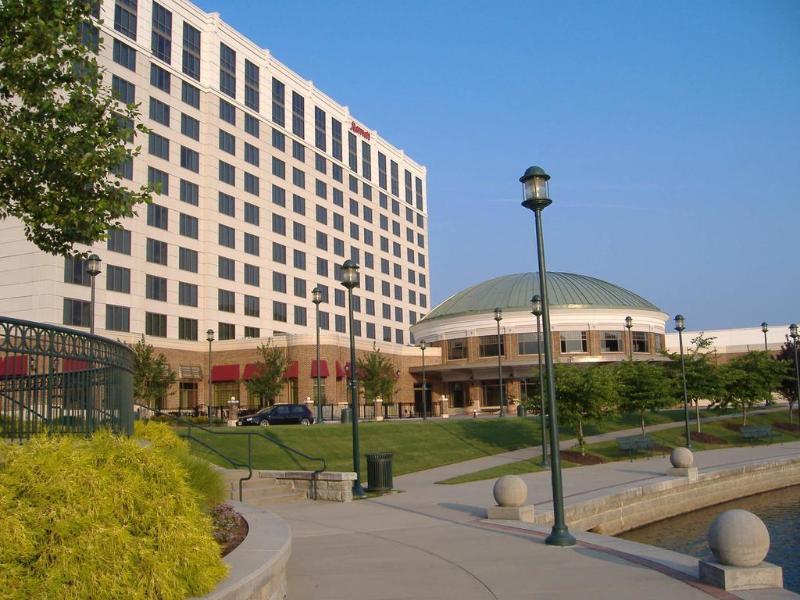 Marriott At Center Hotel