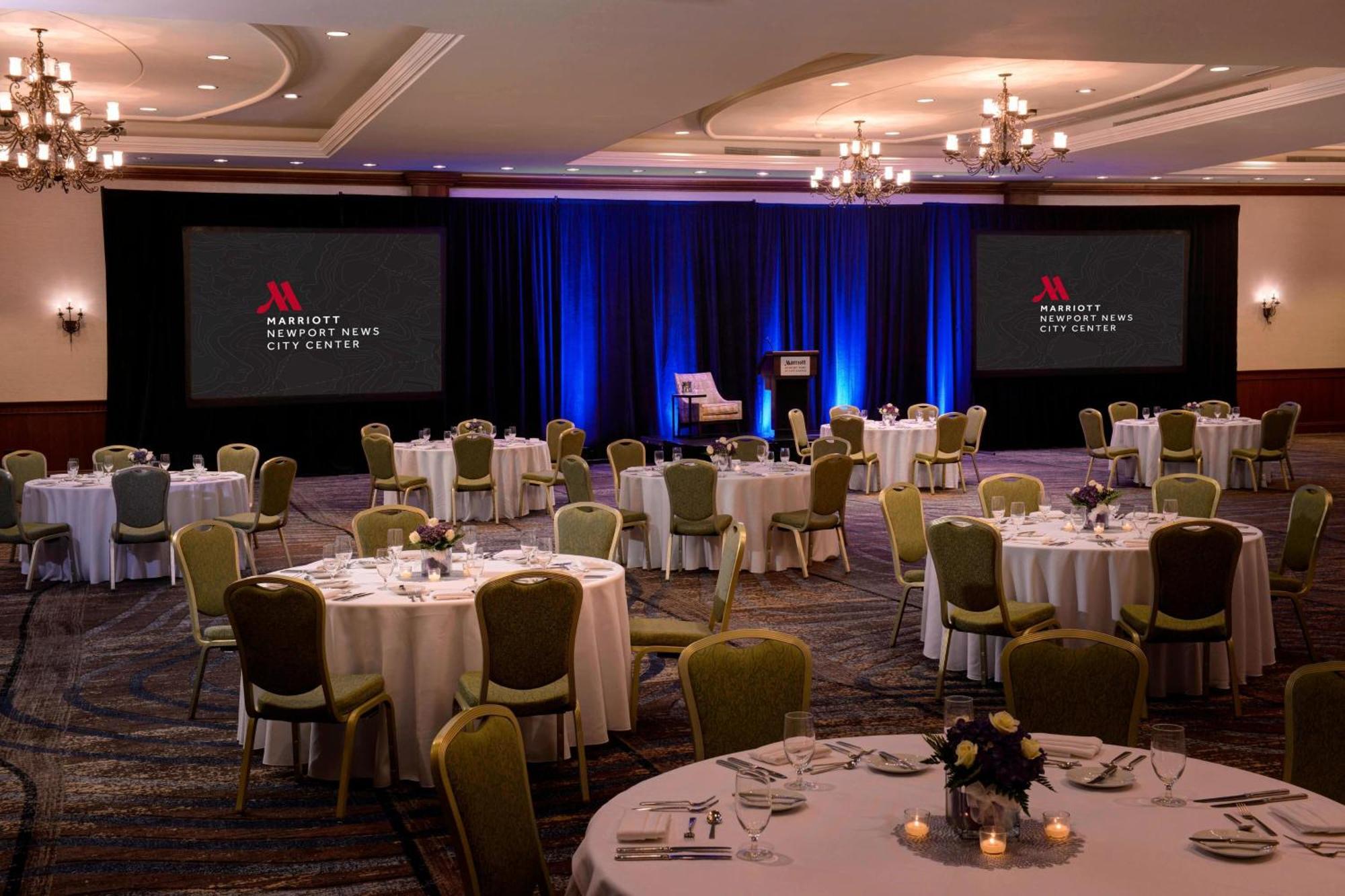 Hotel Marriott At Center 3*