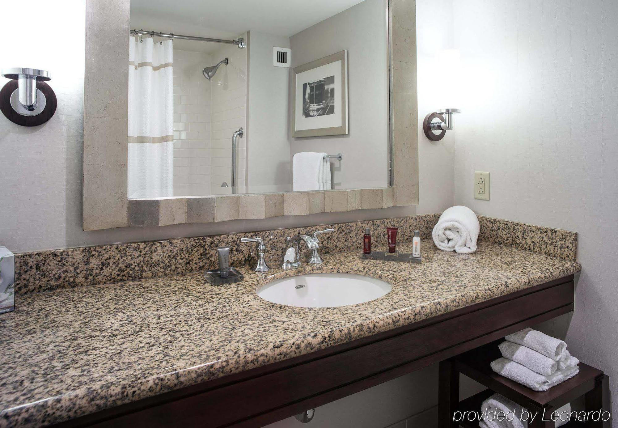 Hotel Marriott At Center Newport News